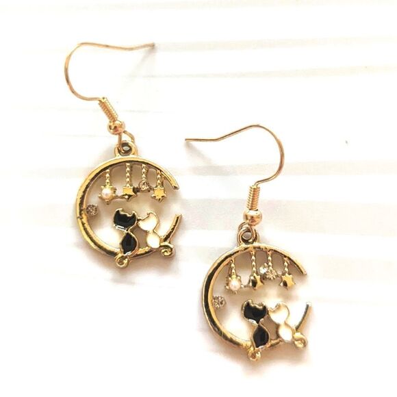 Kitty Cat Love Crescent Moon Rhinestone Earrings - Picture 6 of 6